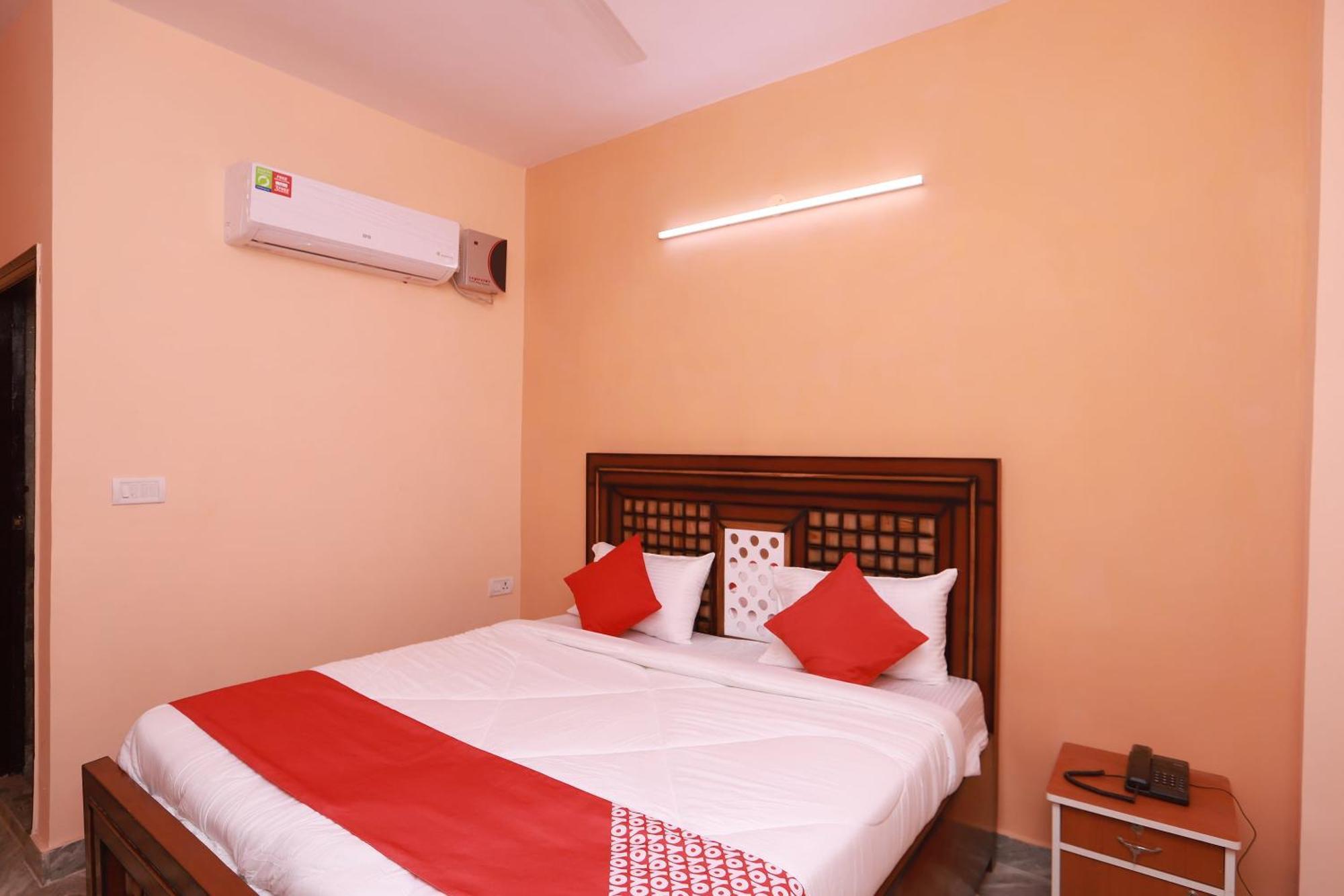 Hotel O Silverline Residency Faridabad Bagian luar foto