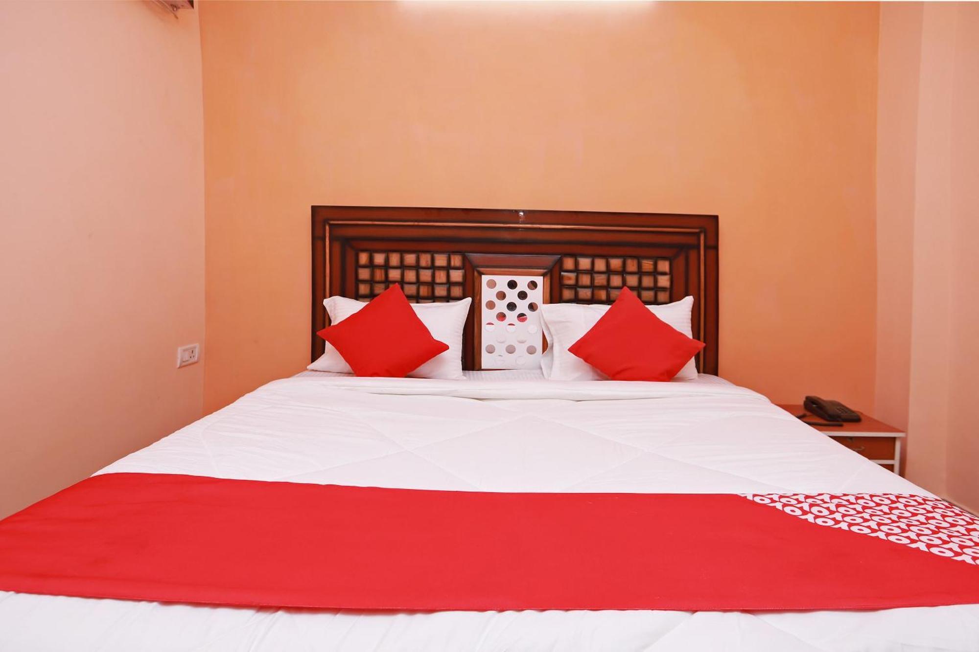 Hotel O Silverline Residency Faridabad Bagian luar foto