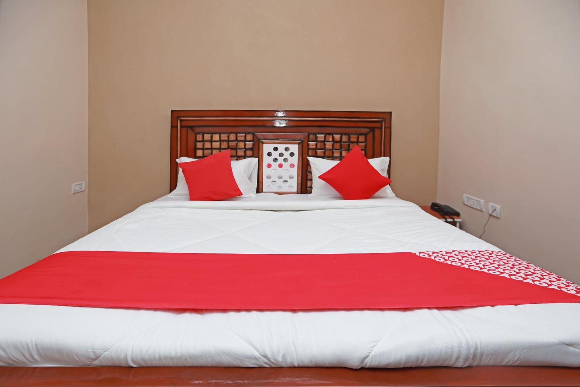 Hotel O Silverline Residency Faridabad Bagian luar foto